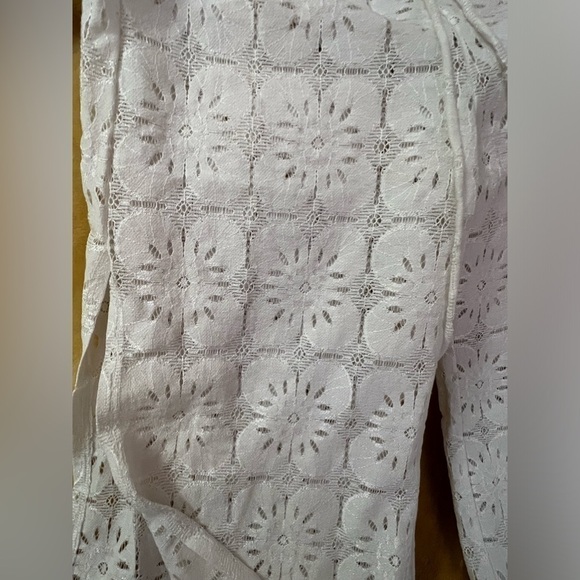 ⚫️ BOGO White Becca white beach pants with side slit size M - Picture 4 of 9